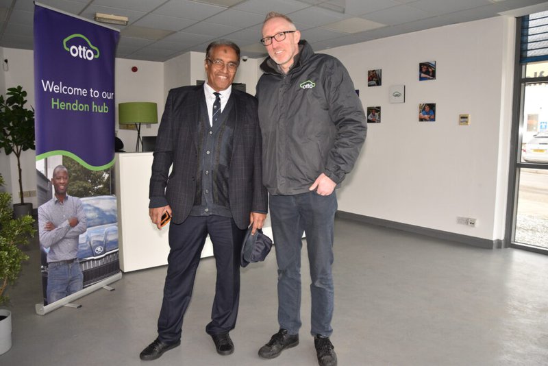 PCO%20driver%20Isaac%20with%20the%20Otto%20Team%20at%20the%20Hendon%20Hub